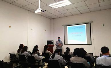 南城工業(yè)園區(qū)企業(yè)江西聯(lián)益電子科技有序展開培訓工作